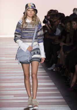 BCBG Max Azria - bahar 2016 koleksiyonu