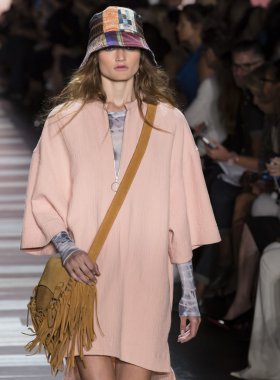 BCBG Max Azria - bahar 2016 koleksiyonu