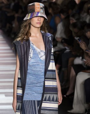 BCBG Max Azria - bahar 2016 koleksiyonu