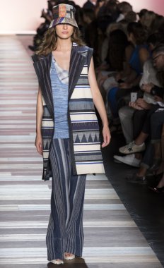 BCBG Max Azria - bahar 2016 koleksiyonu