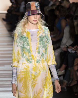 BCBG Max Azria - bahar 2016 koleksiyonu