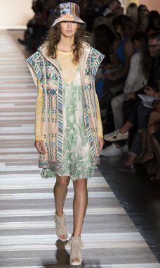 BCBG Max Azria - bahar 2016 koleksiyonu