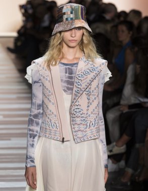 BCBG Max Azria - bahar 2016 koleksiyonu