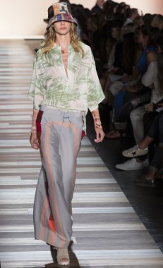 BCBG Max Azria - bahar 2016 koleksiyonu