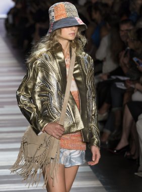 BCBG Max Azria - bahar 2016 koleksiyonu