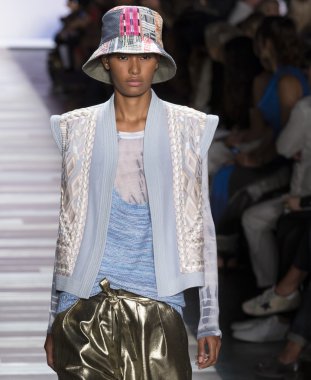 BCBG Max Azria - bahar 2016 koleksiyonu