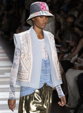 BCBG Max Azria - bahar 2016 koleksiyonu