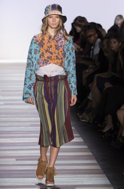 BCBG Max Azria - bahar 2016 koleksiyonu
