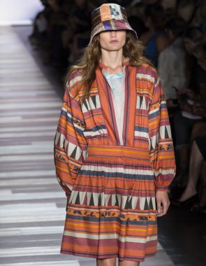 BCBG Max Azria - bahar 2016 koleksiyonu