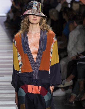 BCBG Max Azria - bahar 2016 koleksiyonu