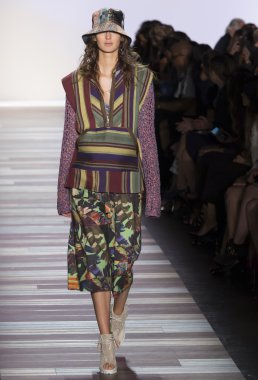 BCBG Max Azria - bahar 2016 koleksiyonu