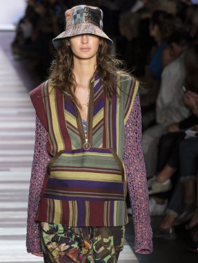 BCBG Max Azria - bahar 2016 koleksiyonu