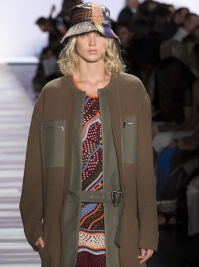 BCBG Max Azria - bahar 2016 koleksiyonu