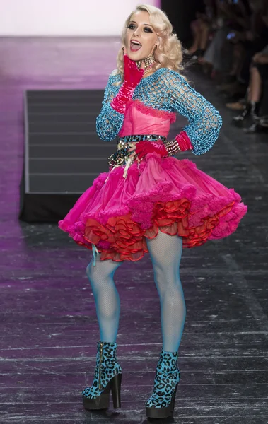 Betsey Johnson - Spring 2016 Collection — Stock Fotó