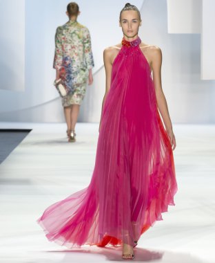 Monique Lhuillier - bahar 2016 koleksiyonu