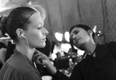 Monique Lhuillier - bahar 2016 koleksiyonu