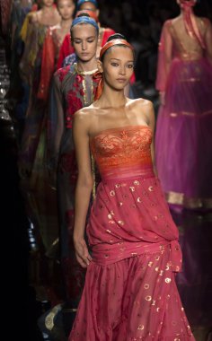 Reem Acra - Spring 2016 Collection