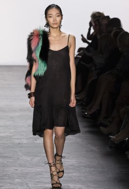 Dennis Basso - bahar 2016 koleksiyonu