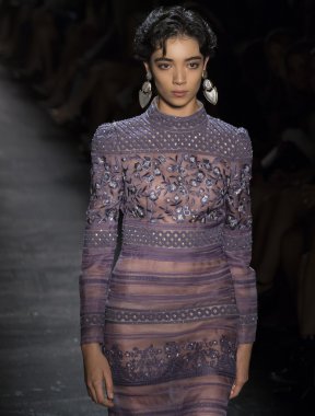 Dennis Basso - bahar 2016 koleksiyonu