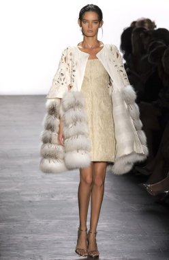 Dennis Basso - bahar 2016 koleksiyonu