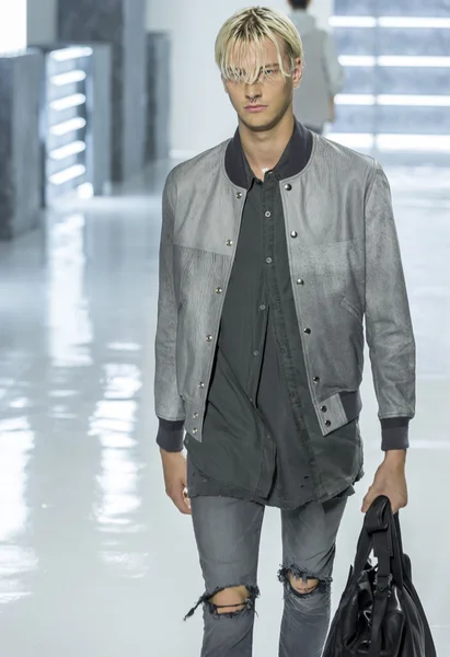 John Elliott - Spring/Summer 2016 Collection — Stockfoto