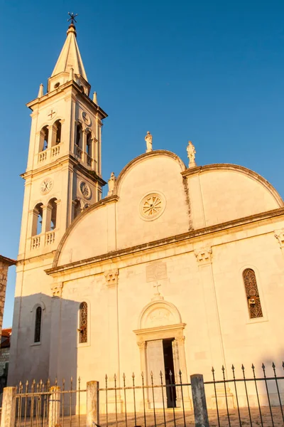 Kirche Unserer Lieben Frau Von Der Gesundheit Jelsa Auf Der — Stockfoto