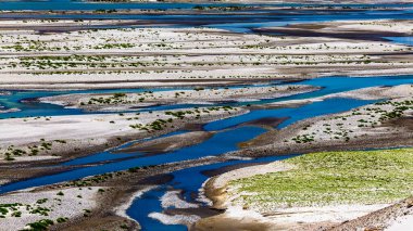 Wachan Koridoru boyunca Panj Nehri 'nin güzel manzarası