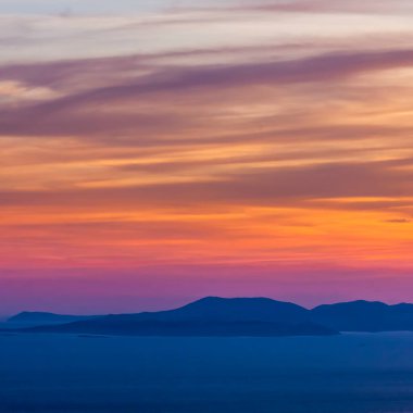 Sveti Nikola 'nın tepesinden Hvar adasının en yüksek manzarası.