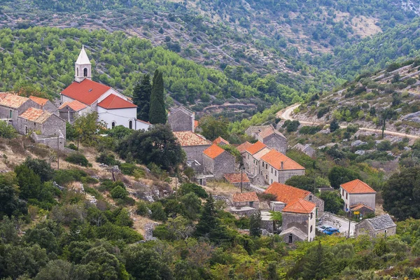 Selca 'nın Hırvatistan' ın Hvar adasındaki manzarası Eylül 2016 'da Hvar' da.