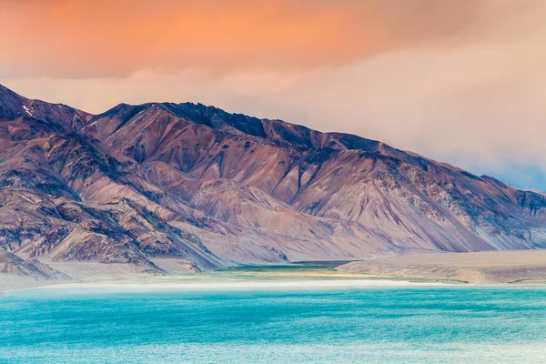 Prachtig Uitzicht Het Yashikul Meer Pamir Tadzjikistan — Stockfoto