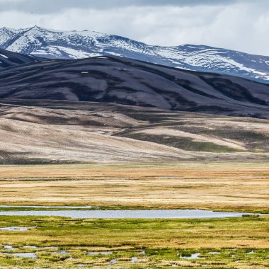 Tacikistan 'daki Pamir Dağları' nın güzel manzarası