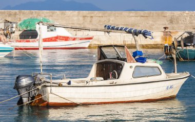 Hırvatistan 'ın Hvar adasındaki Hvar kasabasının güzel manzarası Eylül 2016' da Hvar 'da.