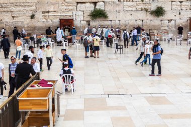 JERUSALEM, ISRAEL - CIRCA MAYIS 2018: Kudüs 'teki Batı Duvarı manzarası, İsrail yaklaşık Mayıs 2018' de Kudüs 'te.