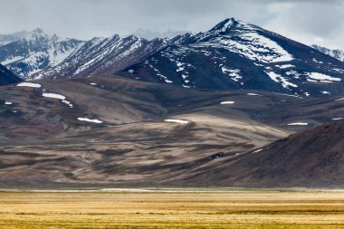Tacikistan 'daki Pamir Dağları' nın güzel manzarası