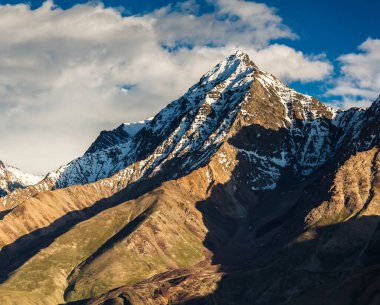 Tacikistan 'daki Langar köyünün güzel çevresi