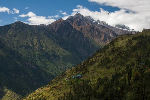 Bupsa Nepal Circa 2013年10月 ブプサで2013年10月の頃のヒマラヤの景色 — ストック写真