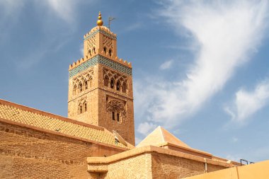 MARRAKECH, MOROCCO - CIRCA Eylül 2014: Koutoubia Camii Eylül 2014 civarında Marakeş 'te.