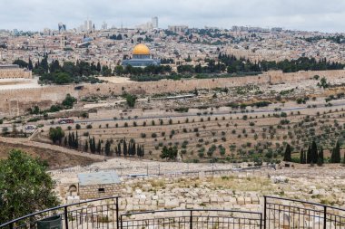 JERUSALEM, ISRAEL - CIRCA MAYIS 2018: Kudüs şehrinin muhteşem manzarası Mayıs 2018 'de Kudüs' te.