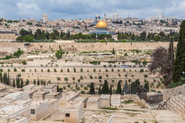 JERUSALEM, ISRAEL - CIRCA MAYIS 2018: Kudüs şehrinin muhteşem manzarası Mayıs 2018 'de Kudüs' te.