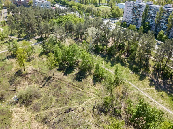 Flygdrönare Byggnader Utkanten Staden Solig Sommardag — Stockfoto