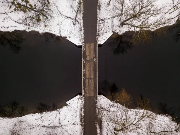 Aerial Drone View Bridge River Snowy Forest — Stock Photo, Image