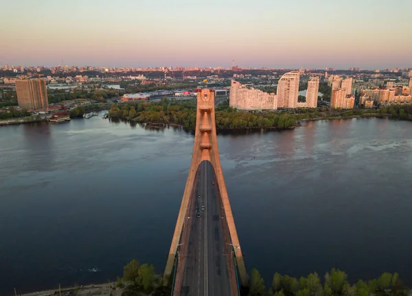 Βόρεια Γέφυρα Στο Κίεβο Την Αυγή Αεροφωτογραφία Τηλεκατευθυνόμενου — Φωτογραφία Αρχείου