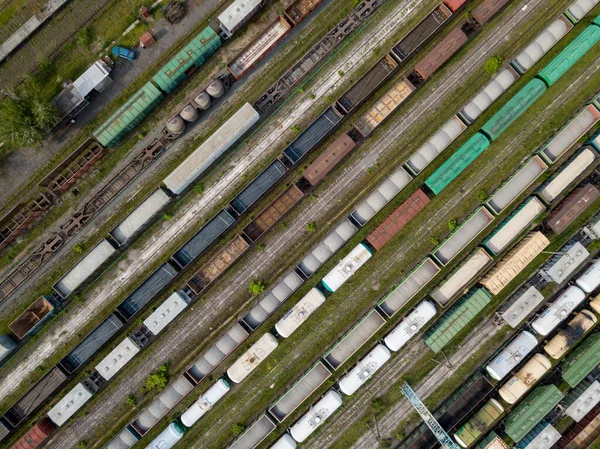 Trens Carga Trilhos Ferroviários Vista Superior Drone Aéreo Dia Ensolarado — Fotografia de Stock