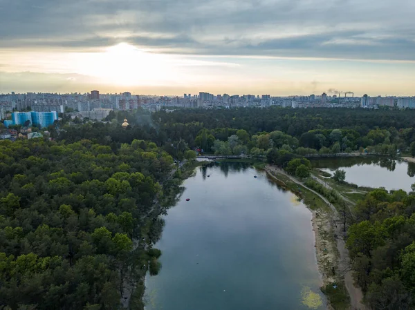 Lago Parque Primavera Vista Aérea Del Dron —  Fotos de Stock