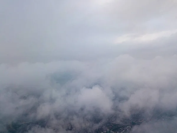 Napkeltekor Nagy Repülés Felhők Felett — Stock Fotó