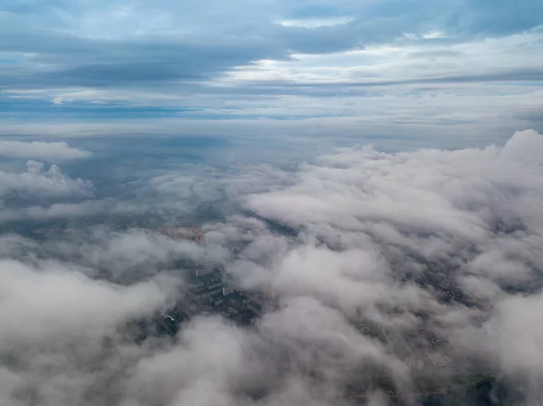 Ciudad Bajo Las Nubes Amanecer Vista Aérea Aviones Tripulados —  Fotos de Stock
