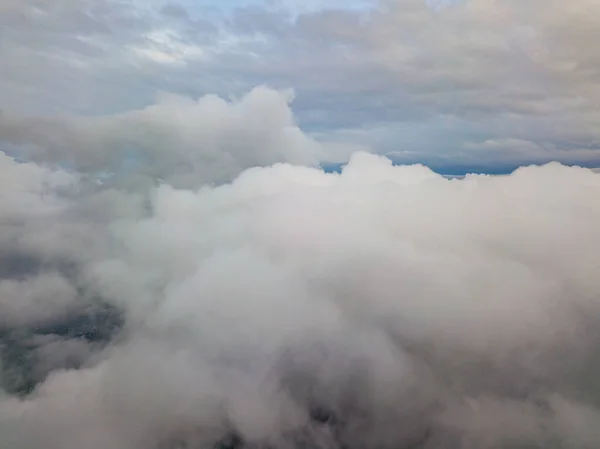 Vzdušný Let Vysoko Nad Mraky — Stock fotografie