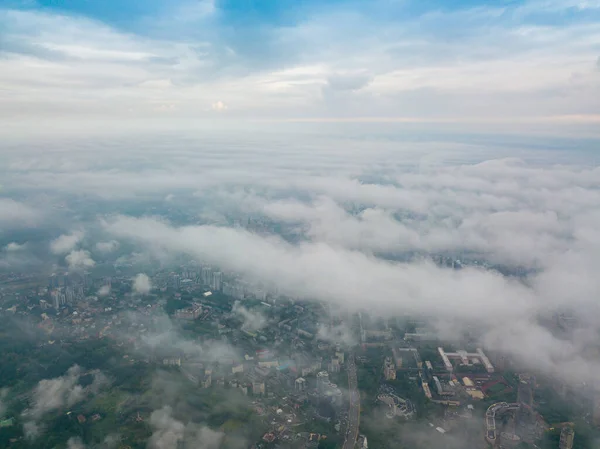 Vysoký Let Nad Mraky Kyjevě Jarní Ráno Vzdušný Výhled — Stock fotografie