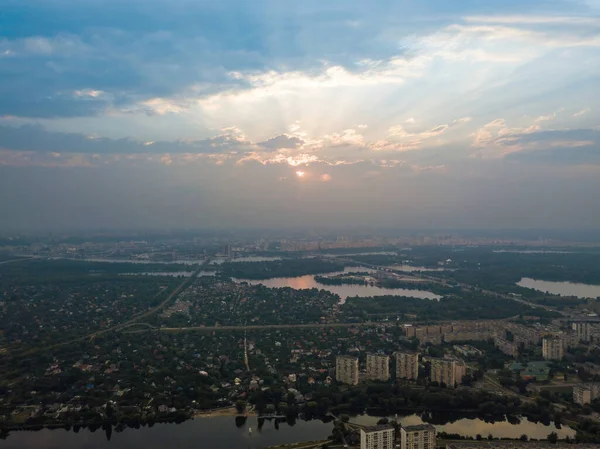 Solnedgång Över Kiev Molnig Kväll Flygdrönare — Stockfoto