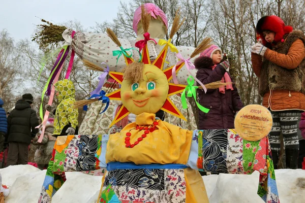 Doll Maslyonushka made by children — Stock Photo, Image